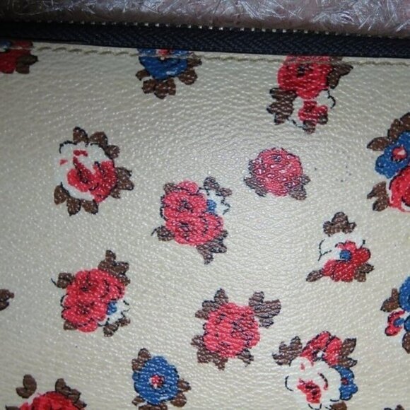 Coach accordion zip long continental wallet with Tea Rose Floral Printed canvas - Picture 11 of 14
